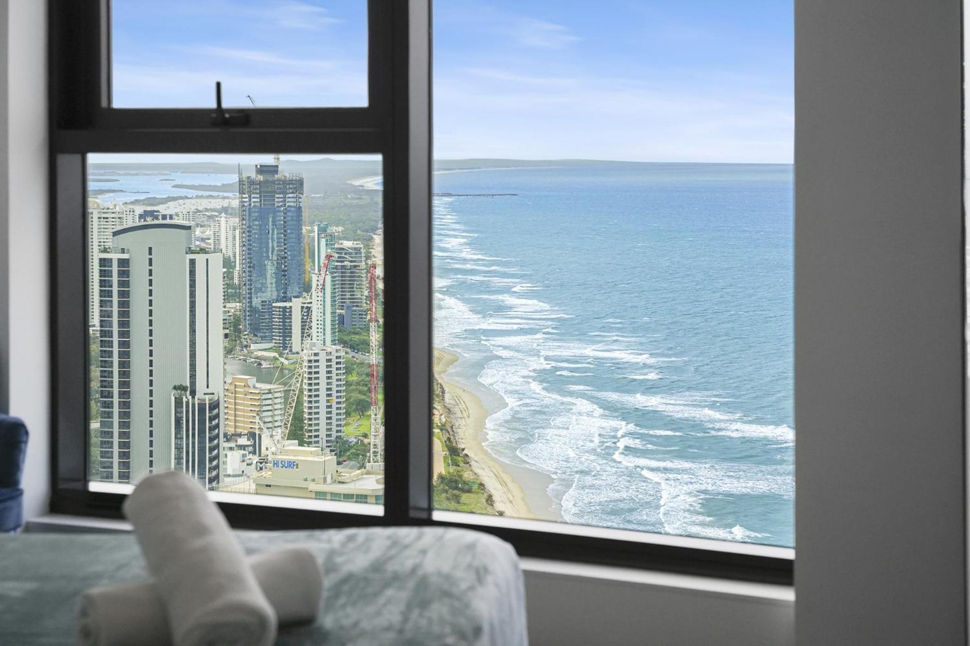 Apartment Sky-high Ocean Views Gold Coast